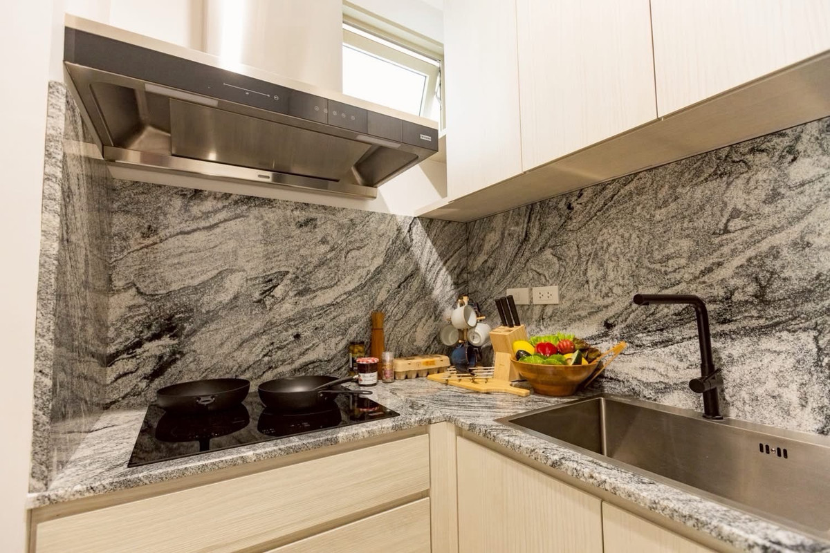 บ้านเกษตร นวมินทร์ ลาดปลาเค้า : พูลวิลล่า 4 ชั้น โครงการ SYMMETRY เกษตร–นวมินทร์  ที่ดิน 45 ตร.ว พื้นที่ใช้สอย 410 ตร.ม พร้อมลิฟต์ส่วนตัว ราคา 29,900,000 บาท หรือเช่า 270,000 บาทต่อเดือน