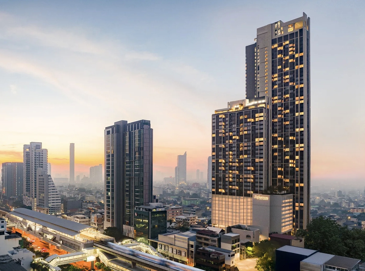 For SaleCondoWongwianyai, Charoennakor : Reference Sathorn-Wongwianyai 💥 Special discount 2 Bedrooms 73 sq.m., large room, special price, only 10.49 MB* Contact the projects direct sales department.