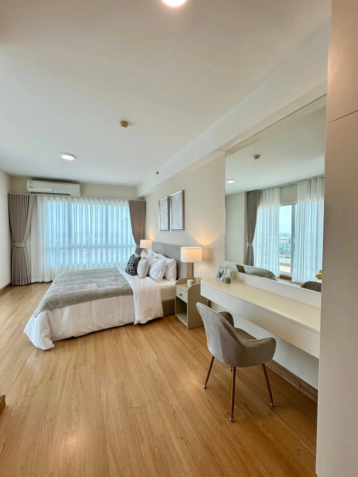 คอนโดวงเวียนใหญ่ เจริญนคร : 🏠✨ ศุภาลัย ริเวอร์ รีสอร์ท | ขาย / เช่า คอนโด 3 ห้องนอน (HBH-SI-73)