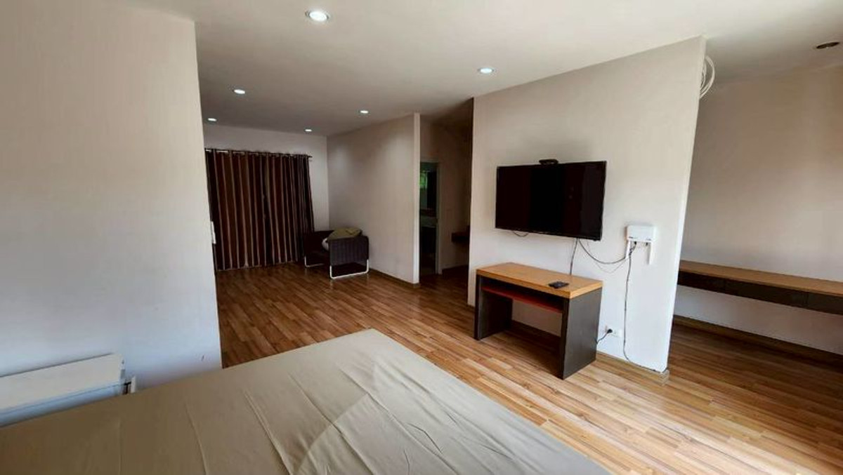 For RentTownhomePattanakan, Srinakarin : K-6760 For rent! Villette City Pattanakarn 38, ready to move in, corner unit, private.