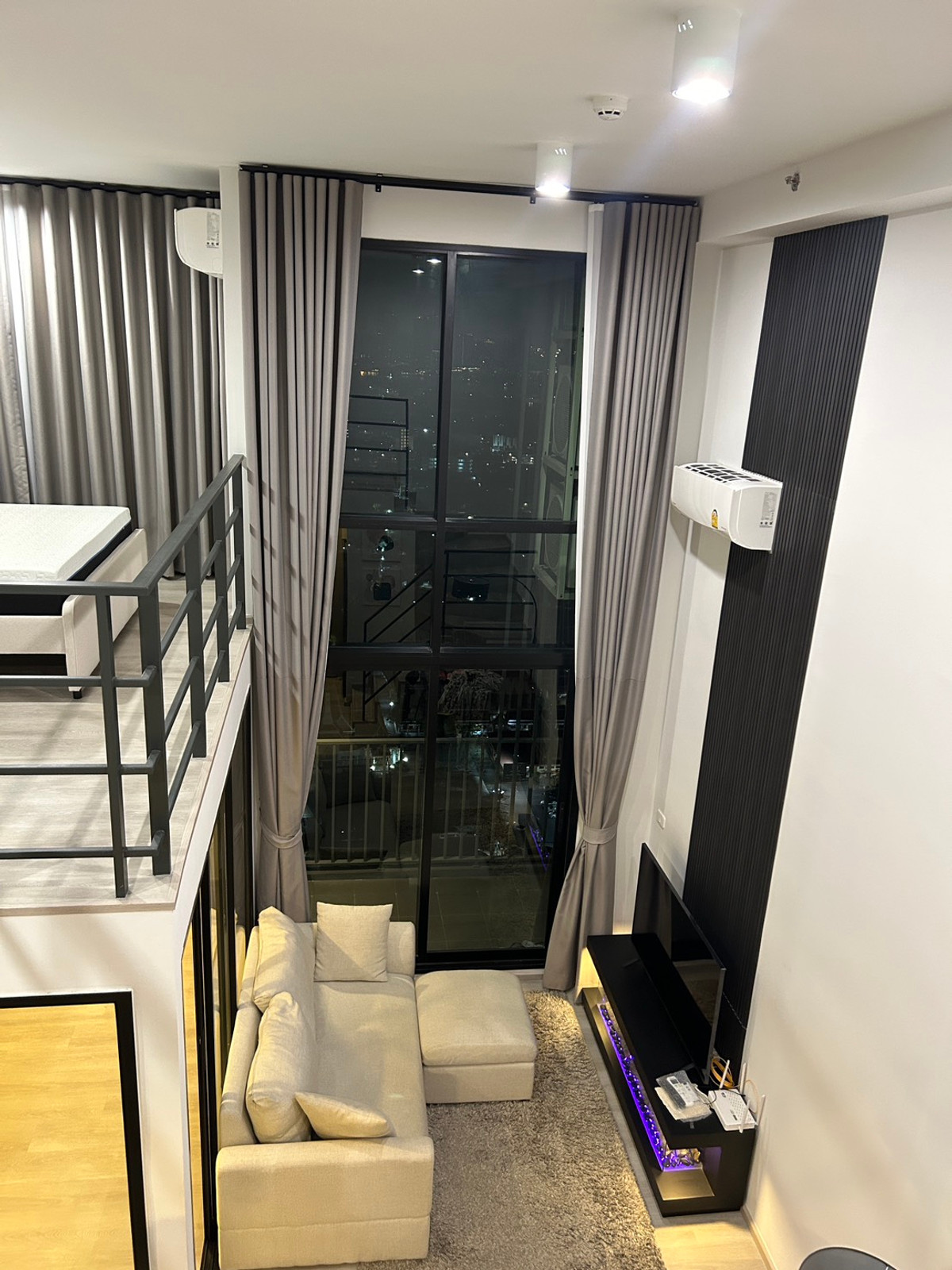 ให้เช่าคอนโดปิ่นเกล้า จรัญสนิทวงศ์ : for rent ideo mobi charan interchange 1 bed duplex or 2 bed 🏆♥️