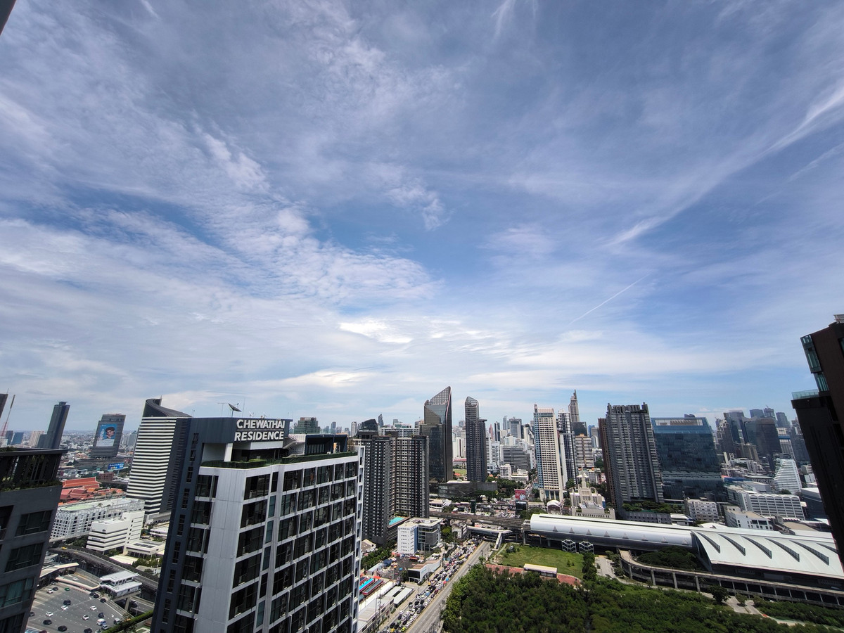 ให้เช่าคอนโดพระราม 9 เพชรบุรีตัดใหม่ RCA : RC024226 Condo 2 beds for rent at LIFE Asoke Rama 9 ใกล้ MRT พระราม 9 เพียง 300 ม.