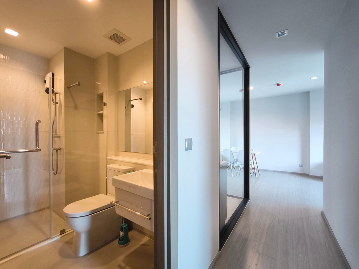 ให้เช่าคอนโดพระราม 9 เพชรบุรีตัดใหม่ RCA : RC024226 Condo 2 beds for rent at LIFE Asoke Rama 9 ใกล้ MRT พระราม 9 เพียง 300 ม.