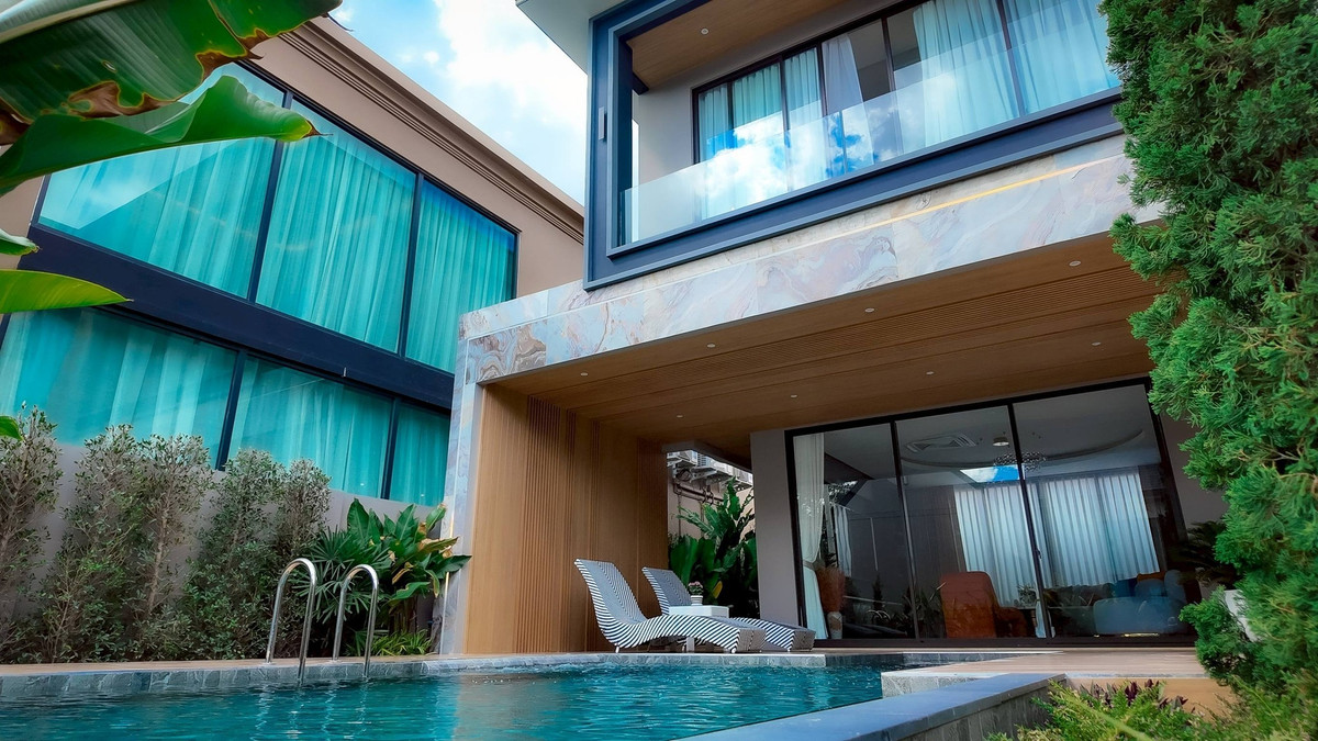 ขายพัทยา บางแสน ชลบุรี สัตหีบ : ขายบ้าน Pool Villa โซนมาบประชัน  126 ตารางวา  752 ตารางเมตร  5 ห้องนอน 7 ห้องน้ำ ดีไซน์หรู ทันสมัย