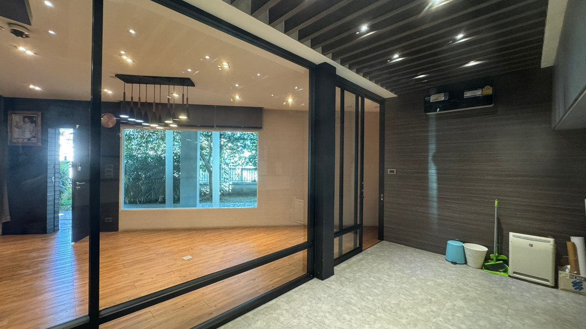 For SaleHome OfficeRama5, Ratchapruek, Bangkruai : Cheapest in this area, home office for sale, land 77 wa, building 274 sq m., next to Kanchanaphisek Road, parking for 3 cars.