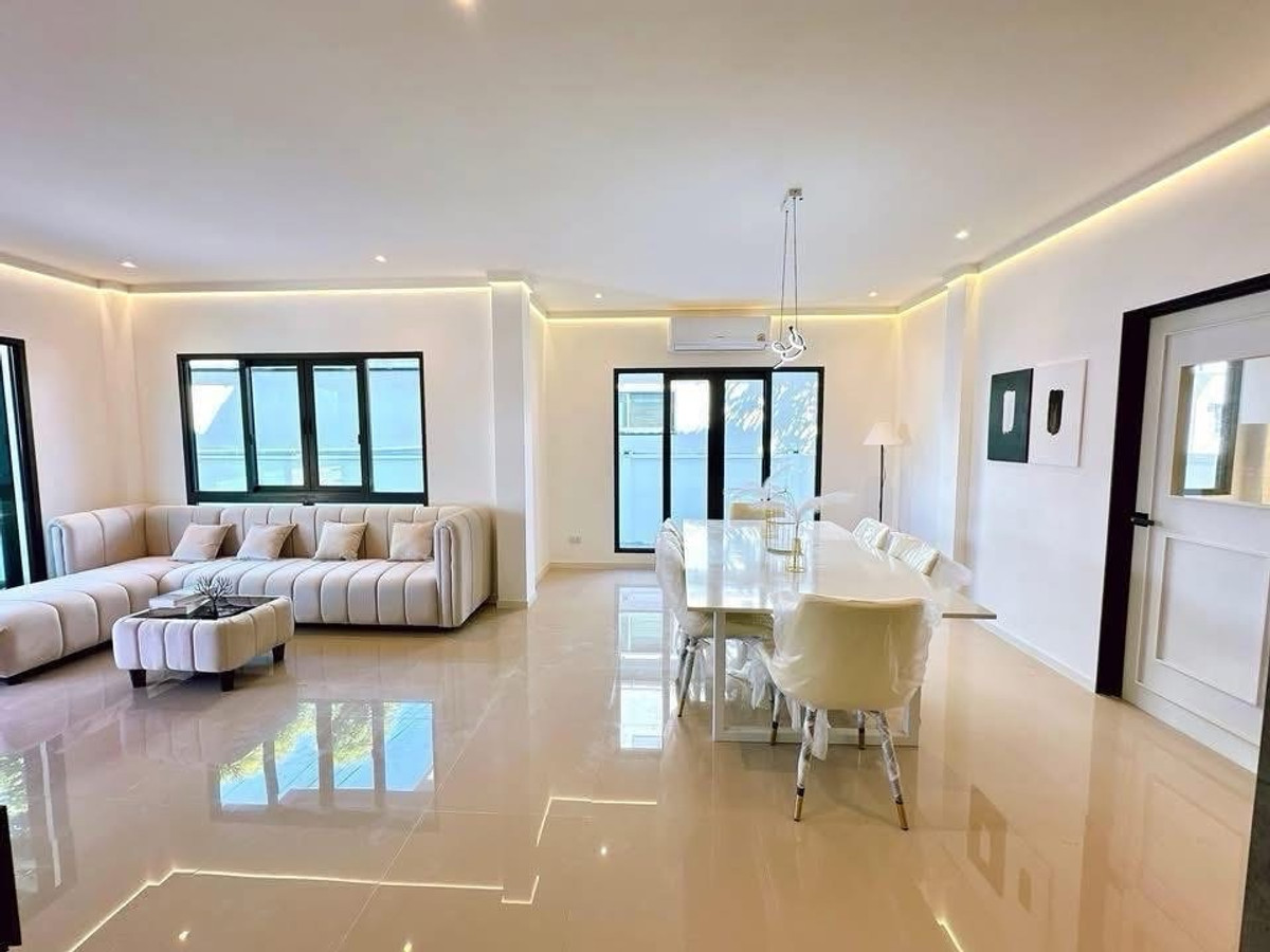 ให้เช่าบ้านพระราม 5 ราชพฤกษ์ บางกรวย : 💥ให้เช่า 50,000 บาท บ้านเดี่ยว หมู่บ้าน เซนโทร แจ้งวัฒนะ-ชัยพฤกษ์2 ใกล้ SISB Inter School 3-5 นาที 