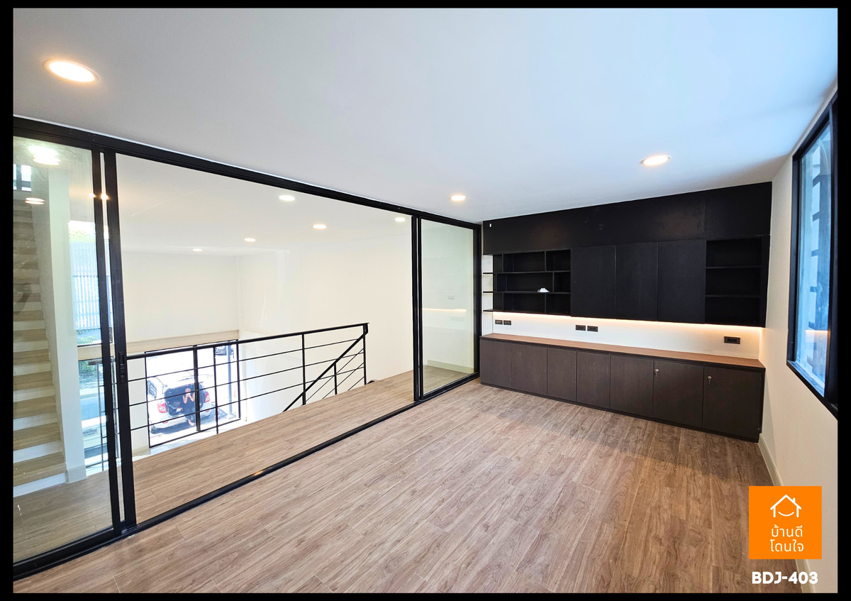 For SaleTownhomeKaset Nawamin,Ladplakao : For sale Nirvana@Work Lat Phrao-Kaset Nawamin 4.5 floors (26.3 sq m)