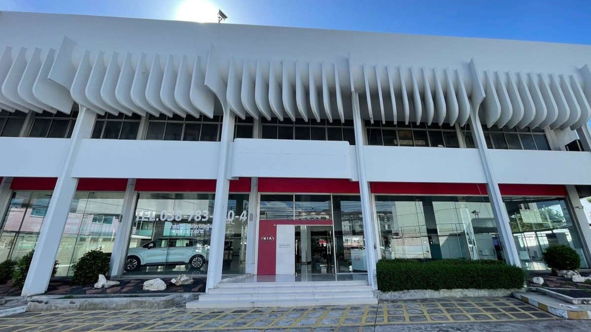 For RentShowroomPattaya, Bangsaen, Chonburi : Car showroom for rent, prime location, Sukhumvit Road, Mueang Chonburi District, next to the main road, near Makro and Big C Chonburi.