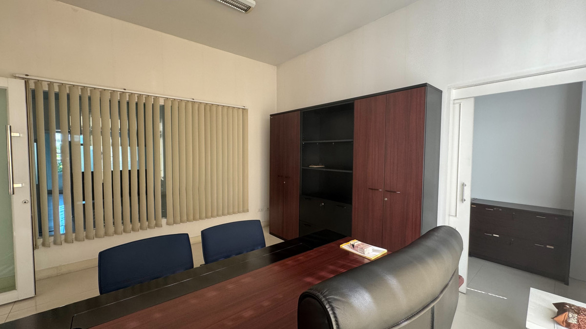 For SaleHome OfficeRama5, Ratchapruek, Bangkruai : Cheapest in this area, home office for sale, land 77 wa, building 274 sq m., next to Kanchanaphisek Road, parking for 3 cars.