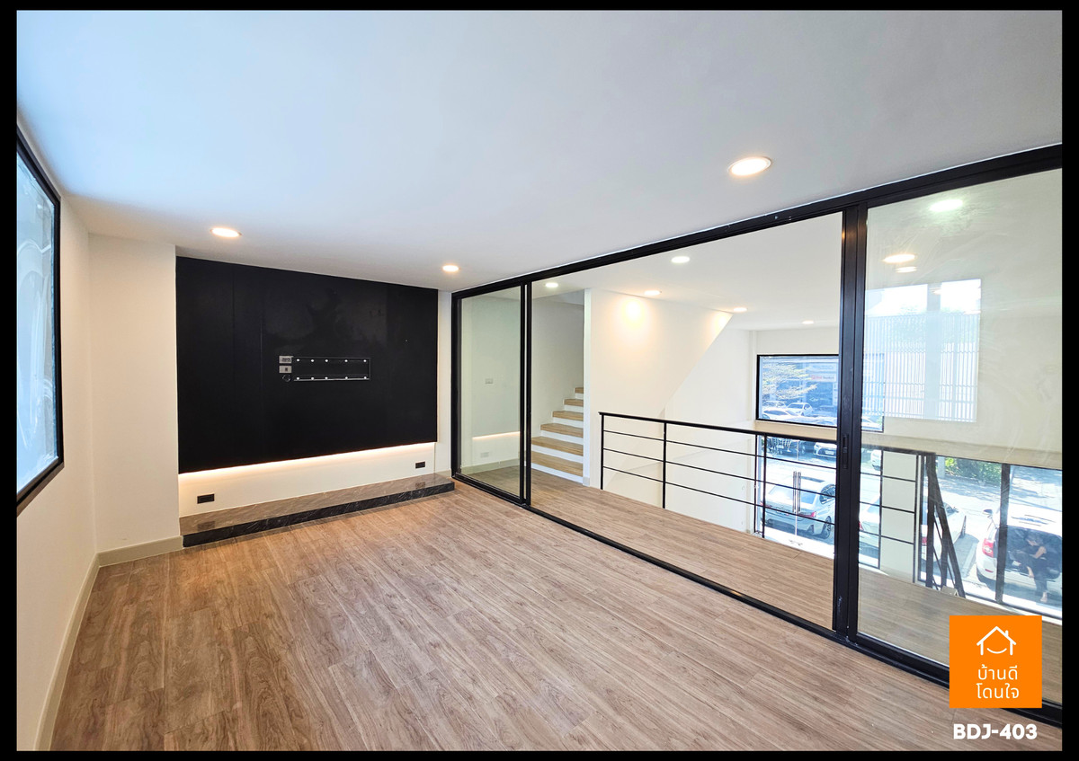 For SaleTownhomeKaset Nawamin,Ladplakao : For sale Nirvana@Work Lat Phrao-Kaset Nawamin 4.5 floors (26.3 sq m)