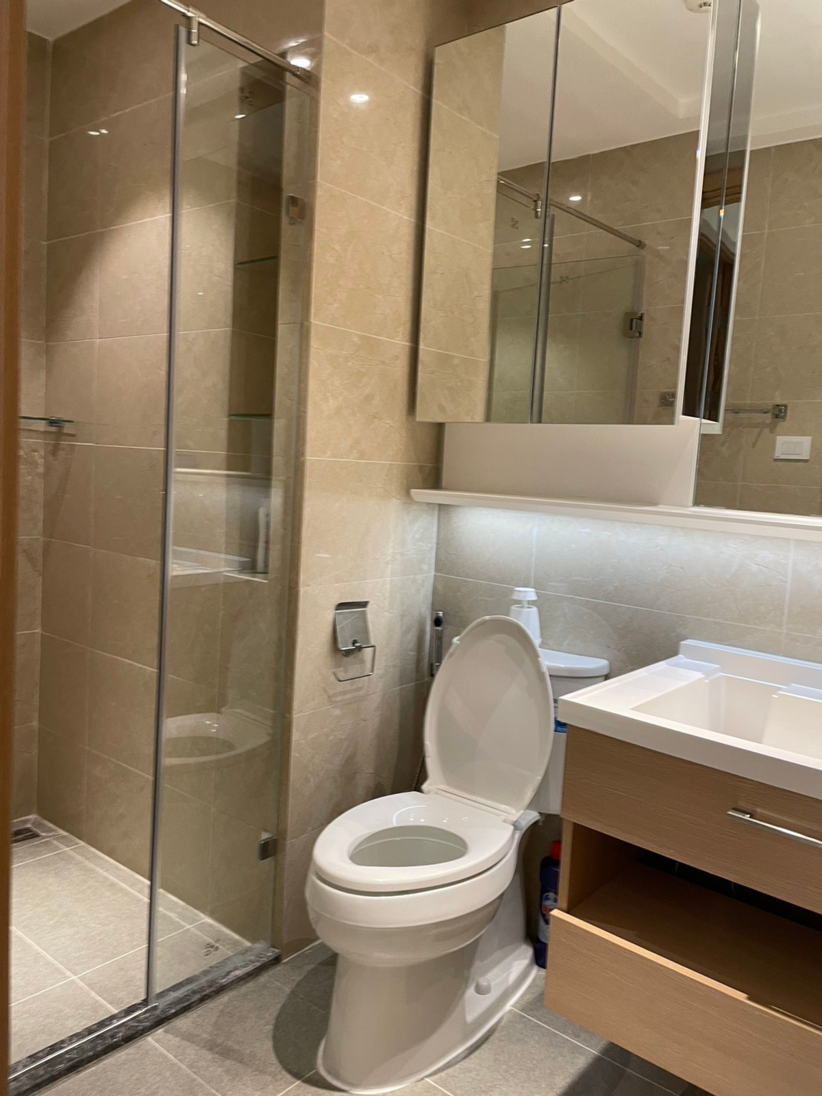 For RentCondoSathorn, Narathiwat : 🔥Urgent for rent🔥 Regal Sathorn - Narathiwat, spacious room, beautiful view, fully furnished, ready to move in, near BRT Chan Road and BTS Chong Nonsi.