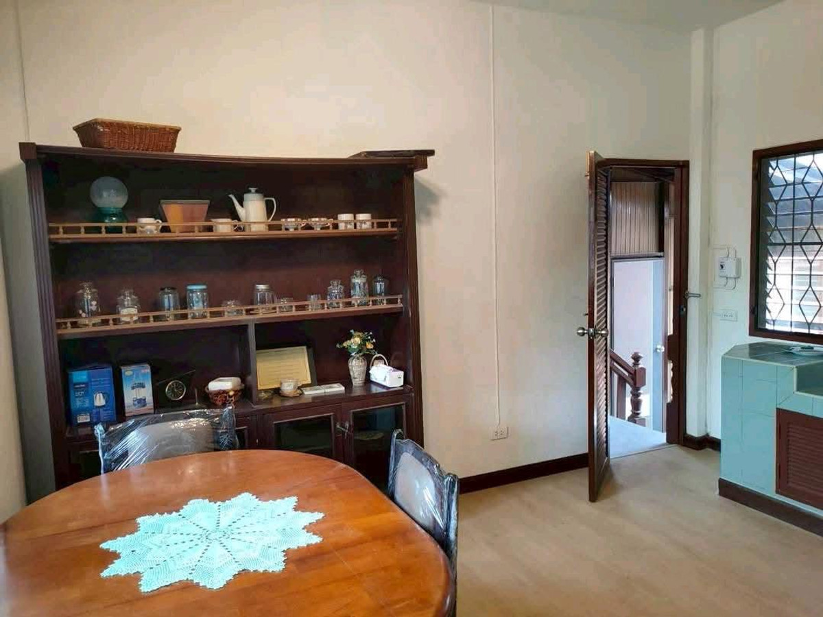 ให้เช่าบ้านปิ่นเกล้า จรัญสนิทวงศ์ : ให้เช่า บ้านเดี่ยวหลังใหญ่ ที่ดิน 185 ตร.ว. ใกล้ตลาดคลองลัดมะยม ทำลดี เข้าออกสะดวก