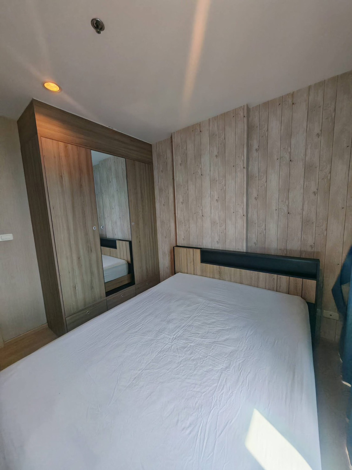 ให้เช่าคอนโดพระราม 9 เพชรบุรีตัดใหม่ RCA : ✅ TB9R259 ✅ Line : @p2nproperty