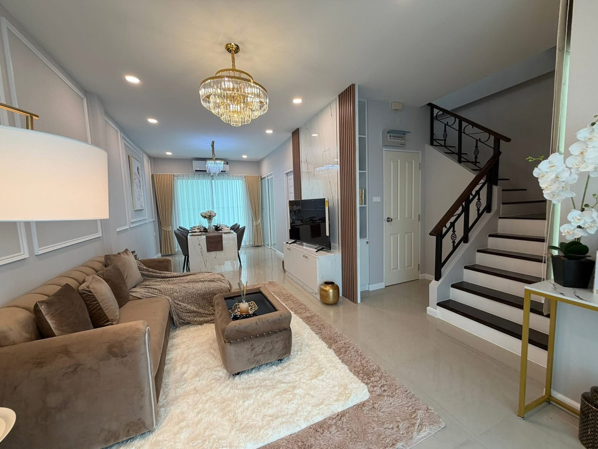 For SaleTownhomePattaya, Bangsaen, Chonburi : Sansuk Town / 3 Bedrooms (For Sale), Sansuk Town / 3 Bedrooms (FOR SALE) BEWN091