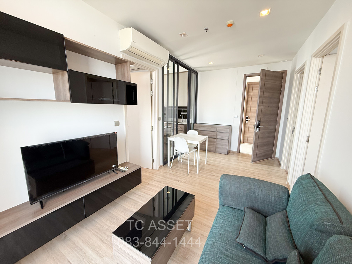 ให้เช่าคอนโดสะพานควาย จตุจักร : 🔥 𝐅𝐨𝐫 𝐑𝐞𝐧𝐭!  𝐓𝐡𝐞 𝐋𝐢𝐧𝐞 𝐏𝐡𝐚𝐡𝐨𝐧-𝐏𝐫𝐚𝐝𝐢𝐩𝐚𝐭! 𝟐 ห้องนอน 𝟓𝟐.𝟔𝟔 ตรม ชั้น 𝟑𝟎+ ทิศเหนือ แต่งครบ🔥 เพียง 𝟑𝟎,𝟎𝟎𝟎 บาท! 