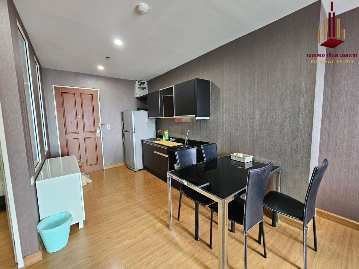 For SaleCondoSathorn, Narathiwat : ✨ For Sale: The Complete Narathiwas Condo ✨ 💰 Only 5,800,000 THB