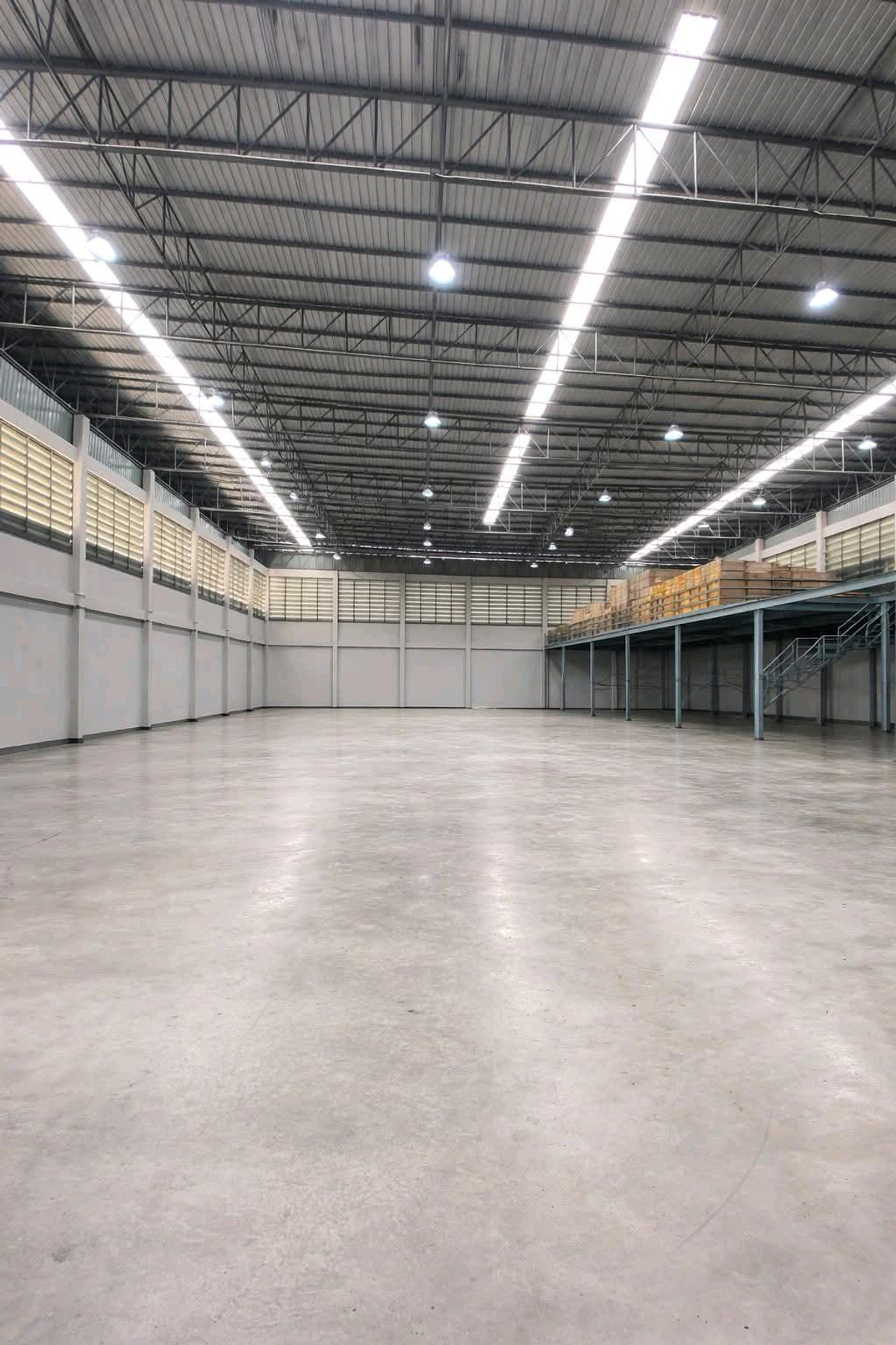 ให้เช่าโกดังพระราม 2 บางขุนเทียน : ให้เช่าโรงงาน/โกดัง/ออฟฟิศ พื้นที่ใช้สอย 3,000ตรม.  ที่ดิน3ไร่ ทำเลใกล้วัดแคราย กระทุ่มแบน