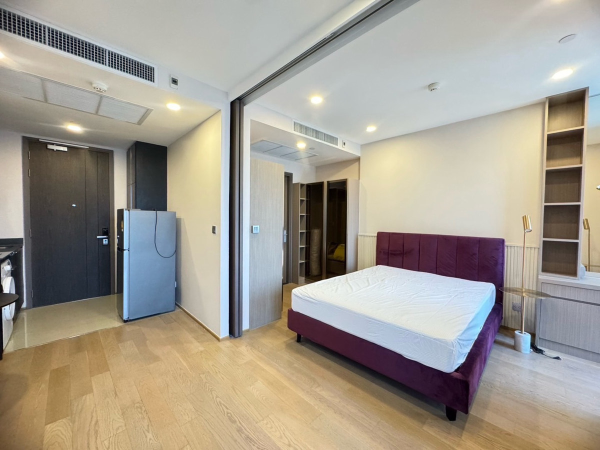 For RentCondoSiam Paragon ,Chulalongkorn,Samyan : ✨ Condo for Rent at Ashton Chula-Silom 1 Bedroom 34 sq.m. 🏙 High floor
💰 Rental price: 28,000 THB/month
☎️Phat 064-642-8664
☎️Nui 094-624-2014