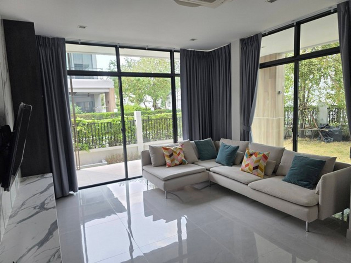 For RentHouseBangna, Bearing, Lasalle : HR3230 Luxury detached house for rent, Bangkok Boulevard Bangna KM.5, new house, 1 year | Corner plot | Fully furnished, ready to move in | Near ICS International School, only 500 m.