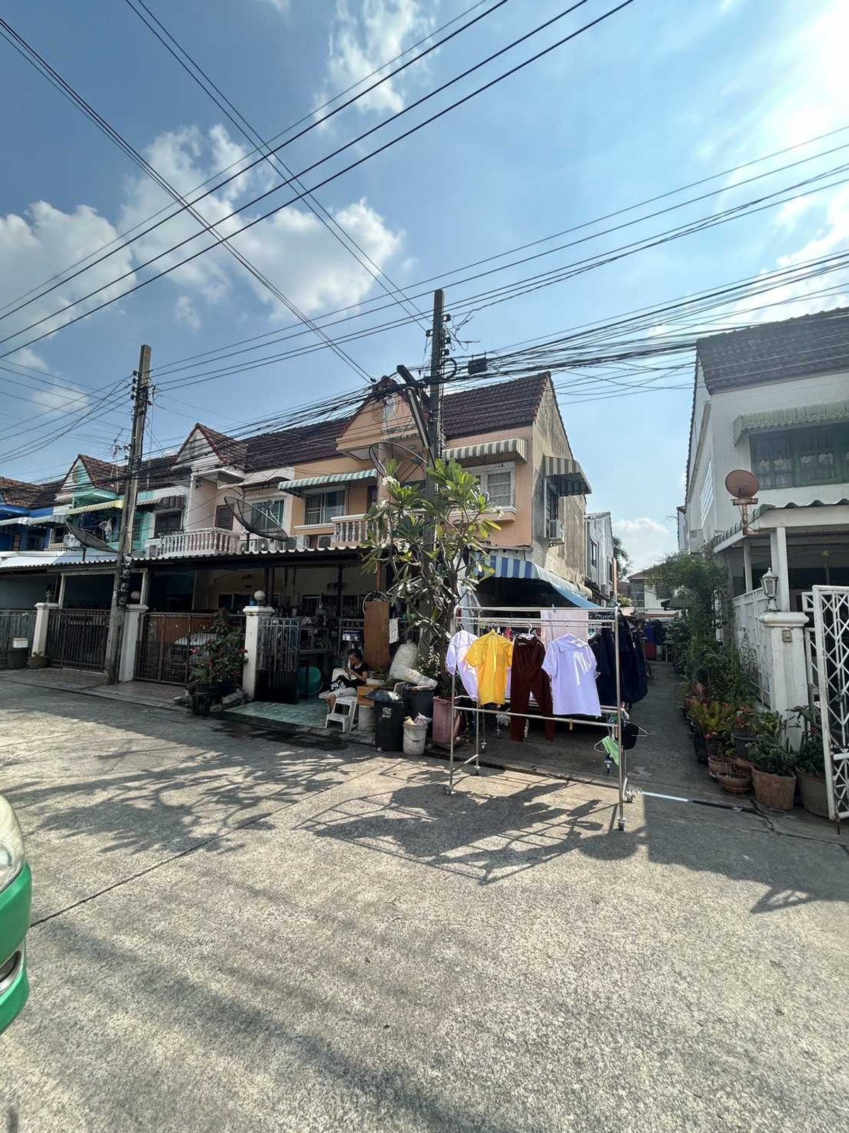 ขายบ้านลาดพร้าว101 แฮปปี้แลนด์ : ขายบ้านเดี่ยว หมู่บ้านมิตรอนันต์ 16 ตร.ม. ใกล้ โรงเรียนนานาชาติกีรพัฒน์