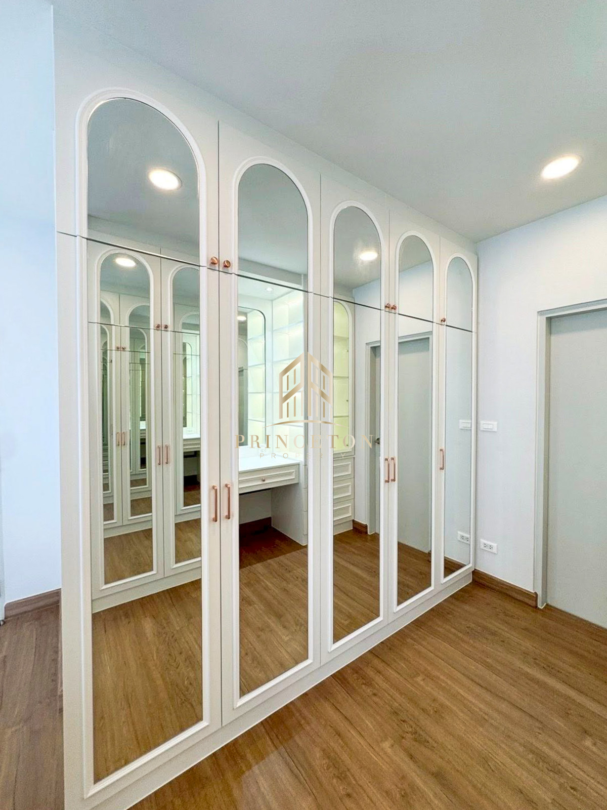 ให้เช่าบ้านบางนา แบริ่ง ลาซาล : ให้เช่าบ้านเดี่ยว 2 ชั้น CENTRO บางนา เฟส 2 📞092-4252445  CENTRO Bangna Phase 2