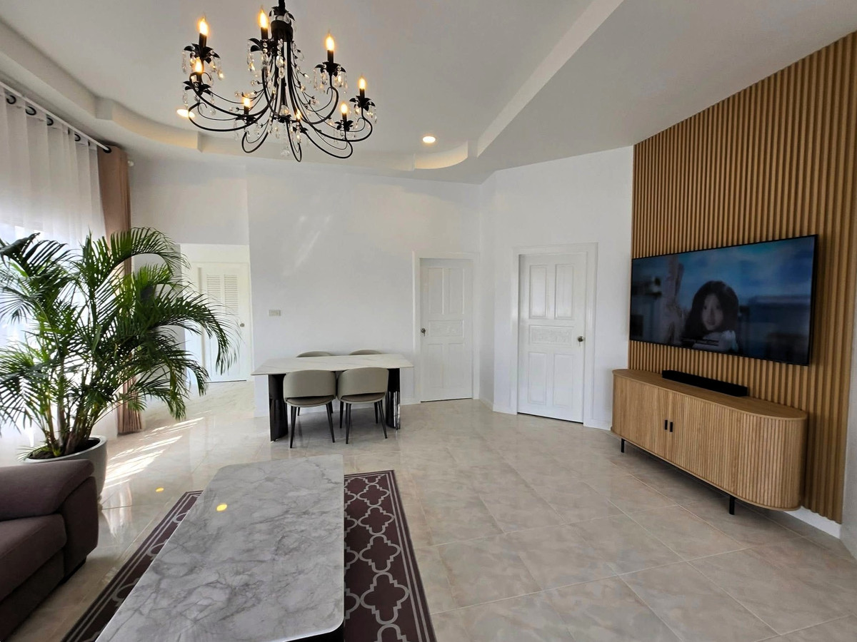 For SaleHousePattaya, Bangsaen, Chonburi : Royal Green Park / 3 Bedrooms (FOR SALE), Royal Green Park / 3 Bedrooms (For Sale) BEWN088