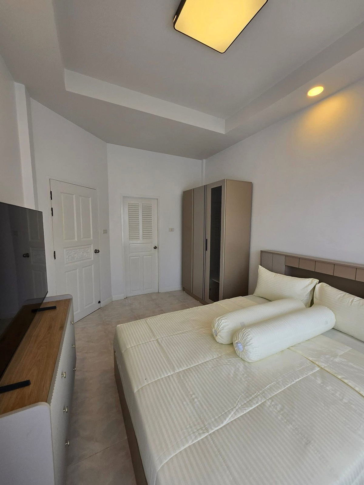 For SaleHousePattaya, Bangsaen, Chonburi : Royal Green Park / 3 Bedrooms (FOR SALE), Royal Green Park / 3 Bedrooms (For Sale) BEWN088