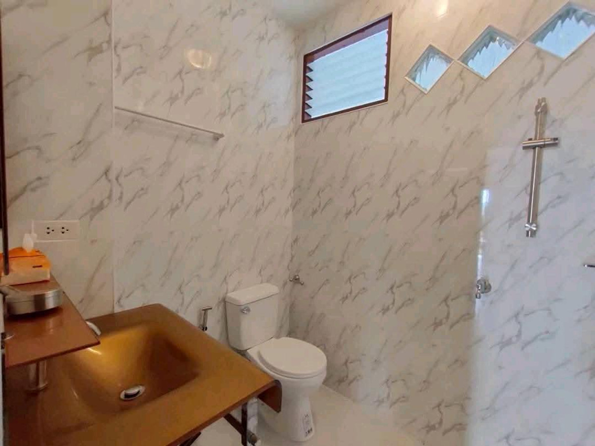 ให้เช่าบ้านปิ่นเกล้า จรัญสนิทวงศ์ : ให้เช่า บ้านเดี่ยวหลังใหญ่ ที่ดิน 185 ตร.ว. ใกล้ตลาดคลองลัดมะยม ทำลดี เข้าออกสะดวก