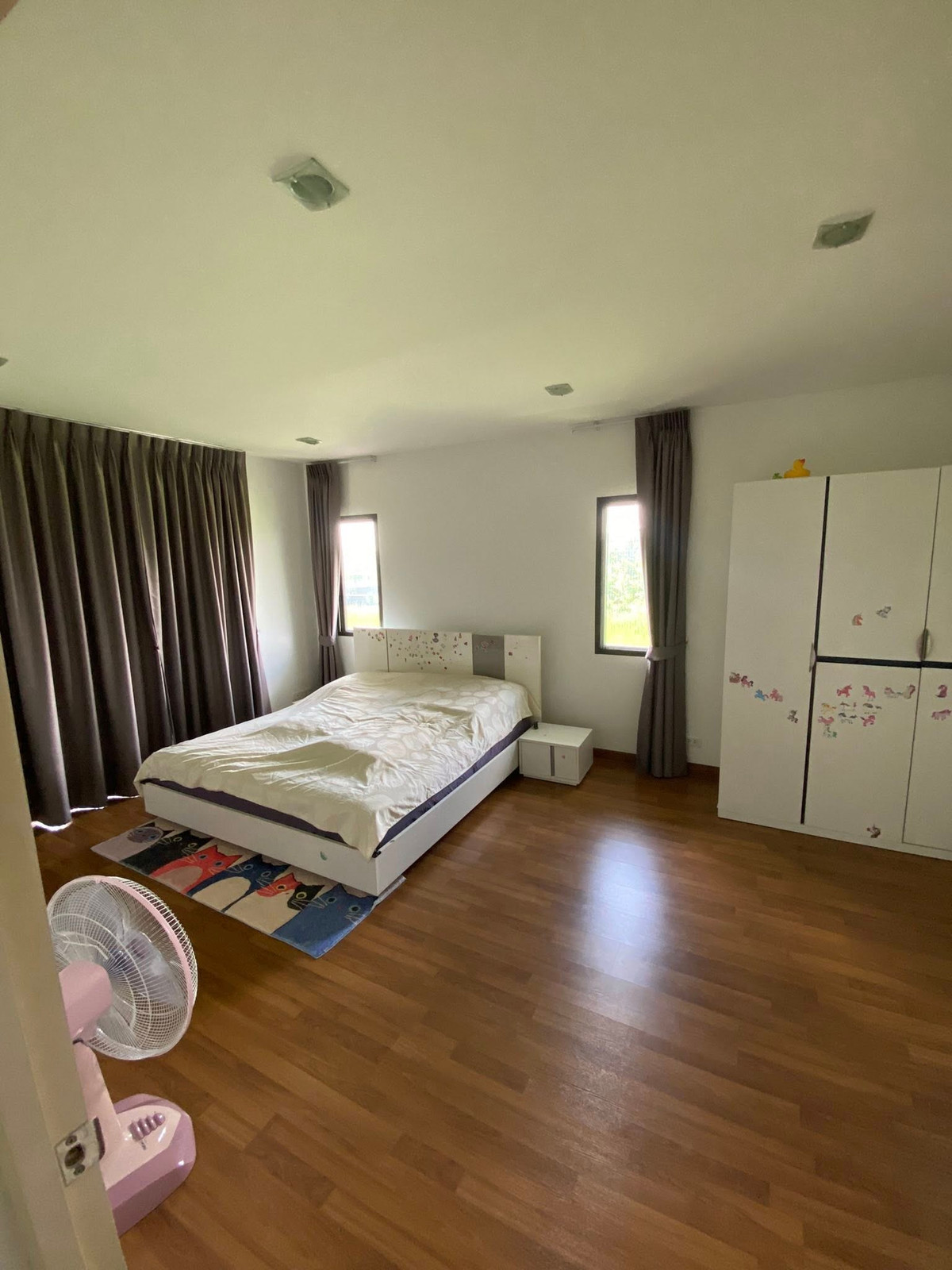 For RentHouseLadkrabang, Suwannaphum Airport : Golden Village Bangna - Kingkaew / 3 Bedrooms (FOR RENT) POON155