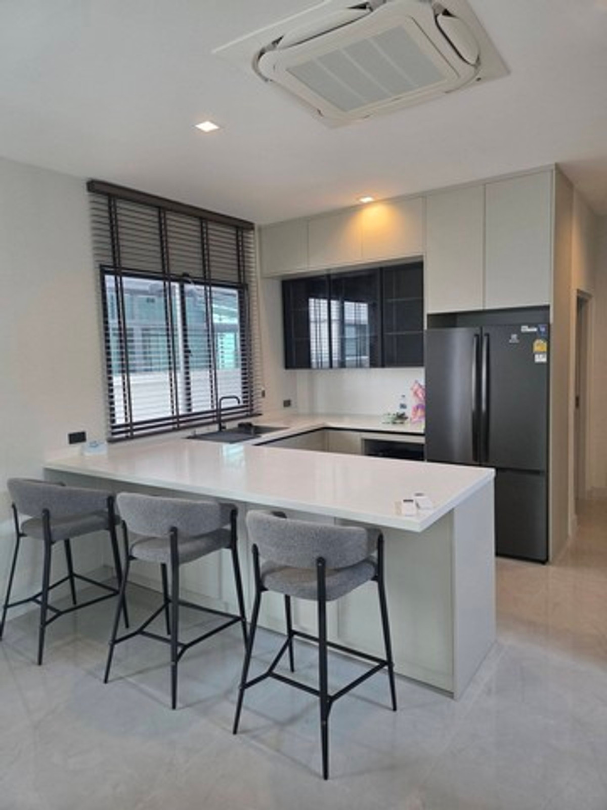For RentHouseBangna, Bearing, Lasalle : HR3230 Luxury detached house for rent, Bangkok Boulevard Bangna KM.5, new house, 1 year | Corner plot | Fully furnished, ready to move in | Near ICS International School, only 500 m.