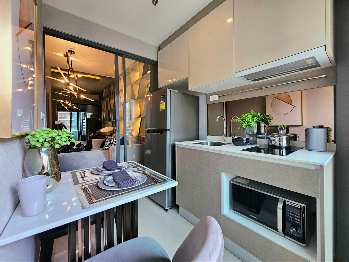 ขายคอนโดพระราม 9 เพชรบุรีตัดใหม่ RCA : 🏢 คอนโด Ideo Rama 9 - Asoke | 1 นอน ใกล้ MRT Rama 9 ราคา 4.59 ล้านบาท 📞: 065-626-5636 (คุณกี้)