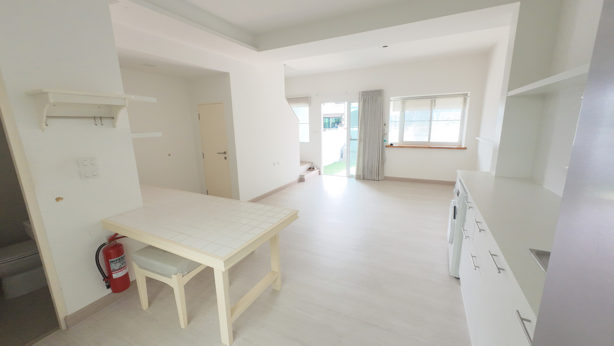 For SaleTownhomeBangna, Bearing, Lasalle : Indy 4 Mega Bangna, ready-to-use house in a potential location. Travel in and out easily Quality projects