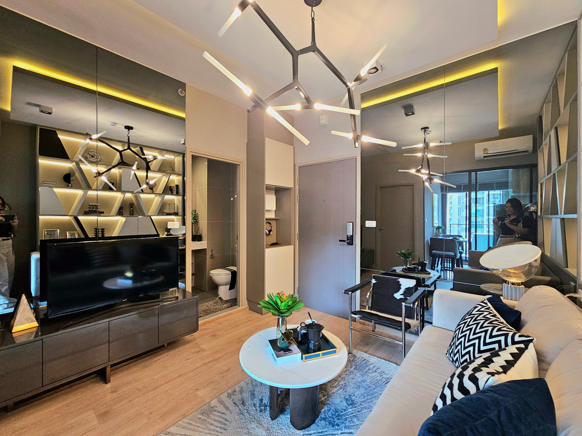 ขายคอนโดพระราม 9 เพชรบุรีตัดใหม่ RCA : 🏢 คอนโด Ideo Rama 9 - Asoke | 1 นอน ใกล้ MRT Rama 9 ราคา 4.59 ล้านบาท 📞: 065-626-5636 (คุณกี้)