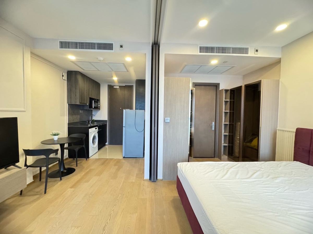 For RentCondoSiam Paragon ,Chulalongkorn,Samyan : ✨ Condo for Rent at Ashton Chula-Silom 1 Bedroom 34 sq.m. 🏙 High floor
💰 Rental price: 28,000 THB/month
☎️Phat 064-642-8664
☎️Nui 094-624-2014