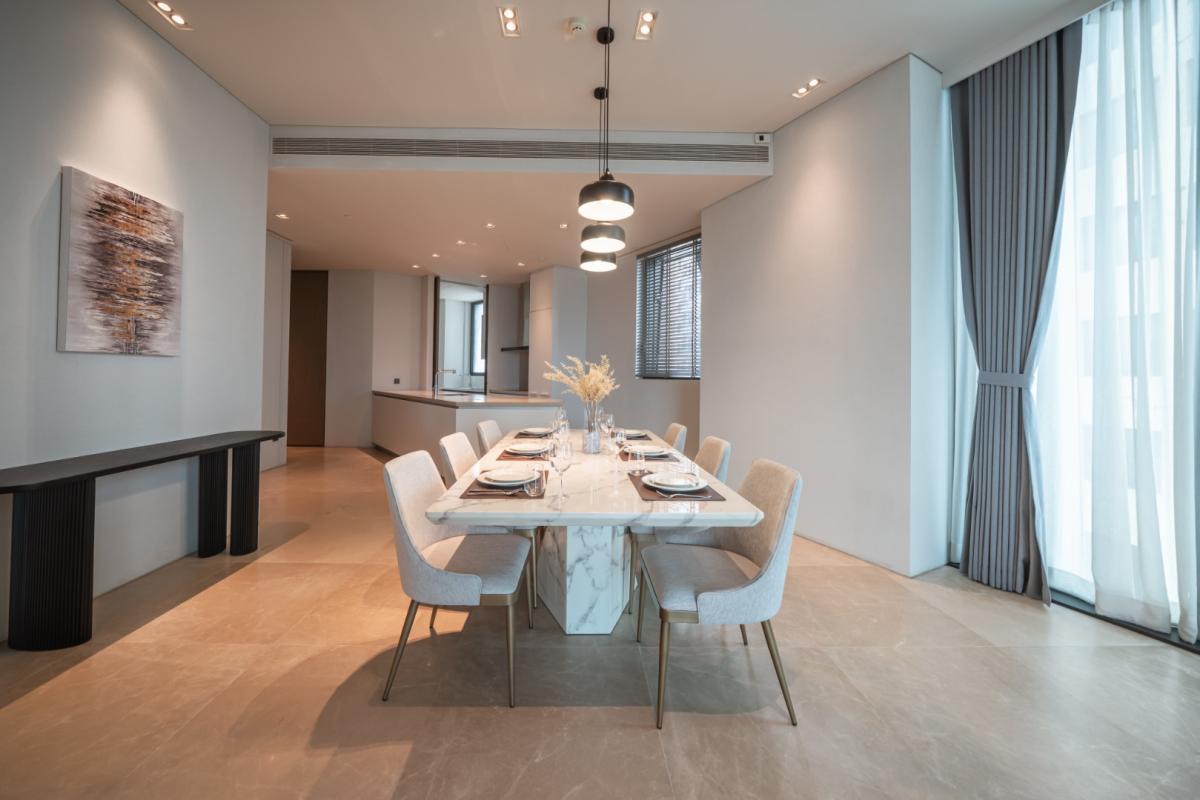 For RentCondoWongwianyai, Charoennakor : 🔥Rent Now🔥 Banyan Tree Residences Riverside Bangkok, near the Gold Line BTS Khlong San Station. Fully furnished and ready to move in.