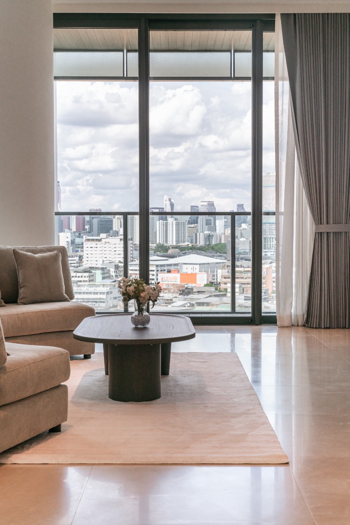 For RentCondoWongwianyai, Charoennakor : 🔥Rent Now🔥 Banyan Tree Residences Riverside Bangkok, near the Gold Line BTS Khlong San Station. Fully furnished and ready to move in.
