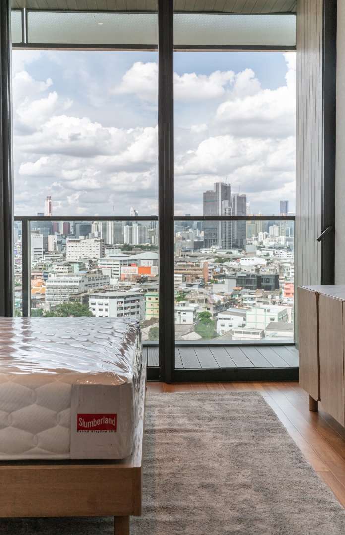 For RentCondoWongwianyai, Charoennakor : 🔥Rent Now🔥 Banyan Tree Residences Riverside Bangkok, near the Gold Line BTS Khlong San Station. Fully furnished and ready to move in.