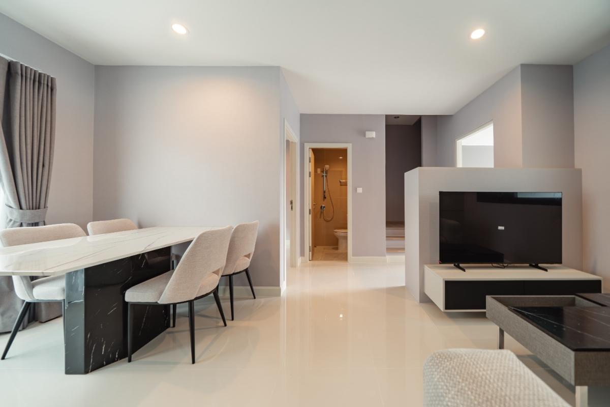 For RentTownhomePattanakan, Srinakarin : 🔥Rent Now🔥 Townhome Nirvana Define Bangkok Kreetha, near MRT Sri Kreetha Station. Fully furnished and ready to move in.