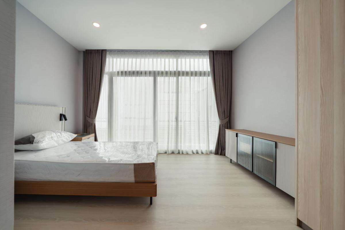 For RentTownhomePattanakan, Srinakarin : 🔥Rent Now🔥 Townhome Nirvana Define Bangkok Kreetha, near MRT Sri Kreetha Station. Fully furnished and ready to move in.
