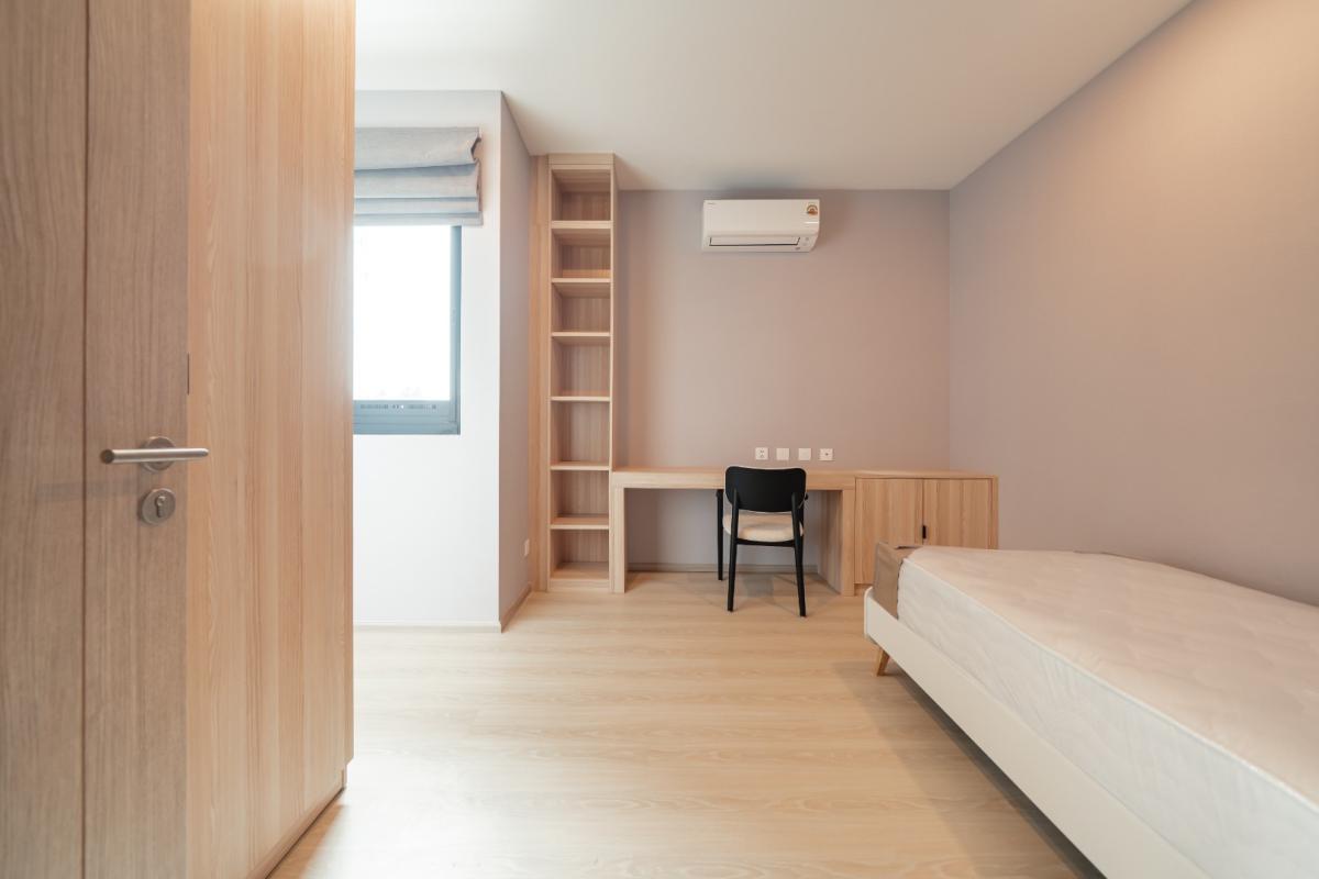 For RentTownhomePattanakan, Srinakarin : 🔥Rent Now🔥 Townhome Nirvana Define Bangkok Kreetha, near MRT Sri Kreetha Station. Fully furnished and ready to move in.