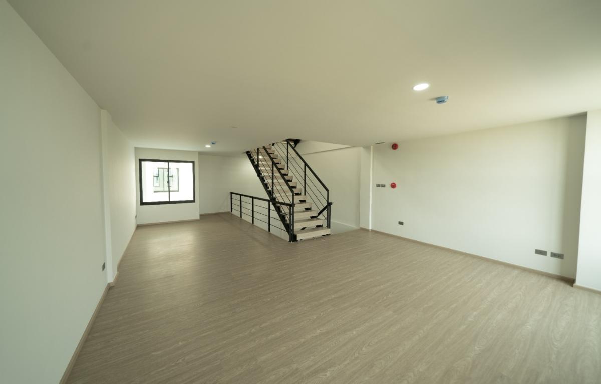 For RentHome OfficePattanakan, Srinakarin : 🔥Rent Now🔥 Nirvana @Work Krungthep Kreetha 