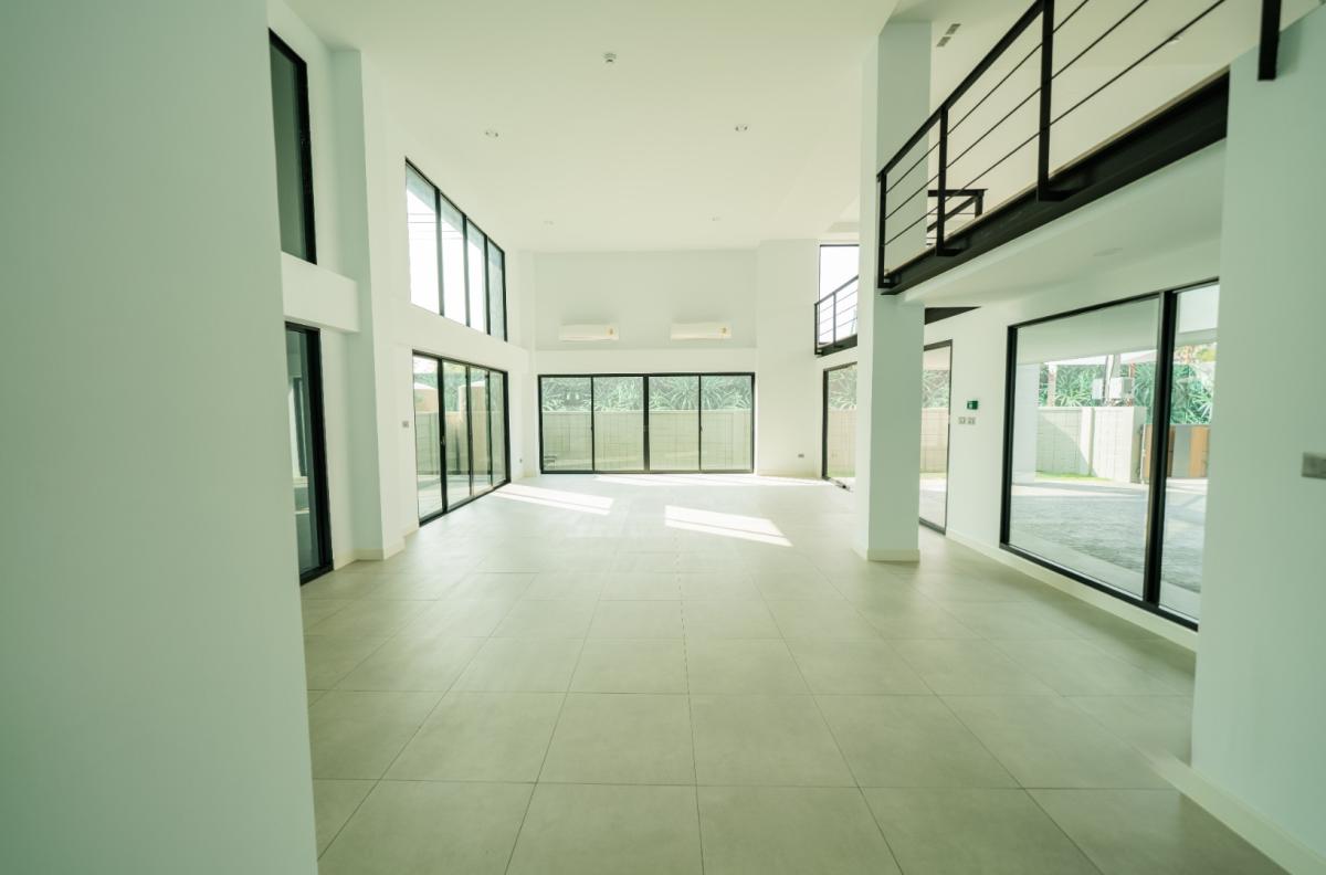 For RentHome OfficePattanakan, Srinakarin : 🔥Rent Now🔥 Nirvana @Work Krungthep Kreetha 