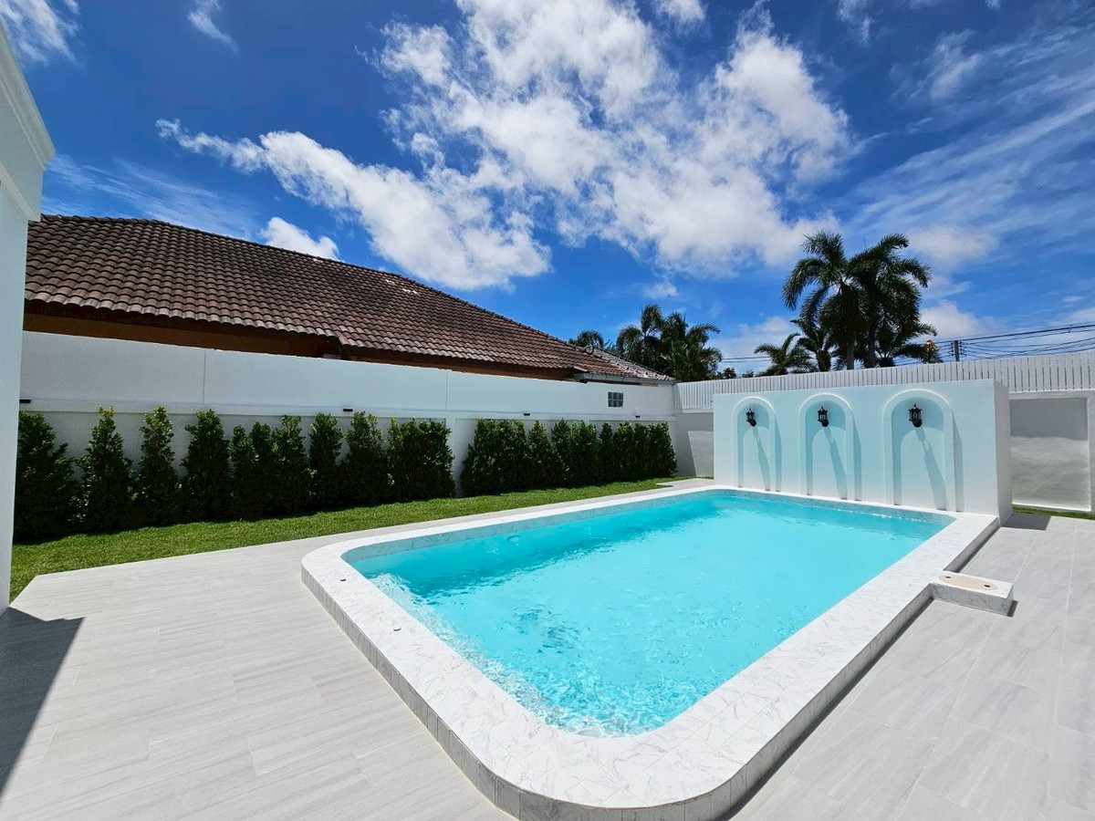 For SaleHousePattaya, Bangsaen, Chonburi : Hill Side Village / 4 Bedrooms (FOR SALE), Hill Side Village / 4 Bedrooms (For Sale) BEWN095