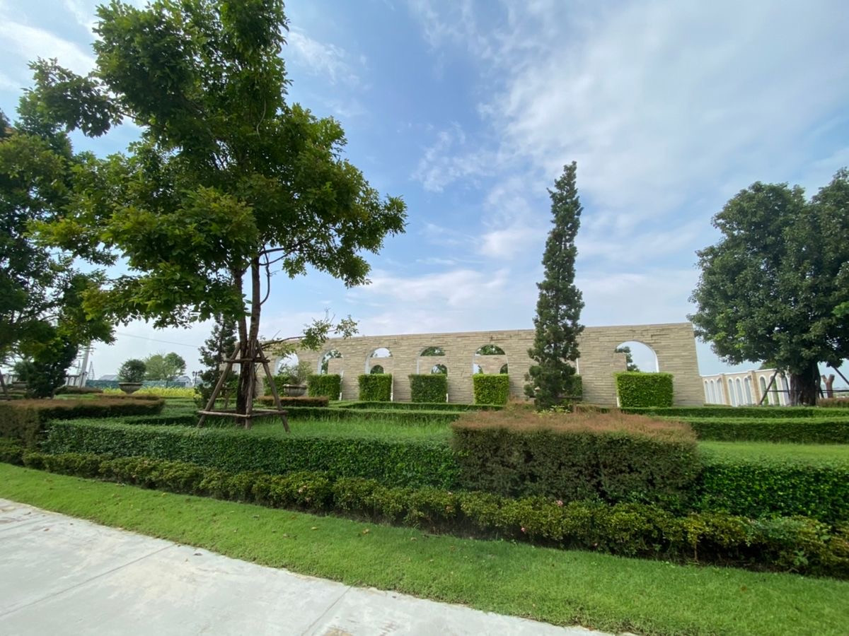 For RentHouseNawamin, Ramindra : Single house for rent, Perfect Place, Ramintra-Wongwaen (Chatu Chot), beautiful built-ins, close to the expressway and Fashion Island mall.