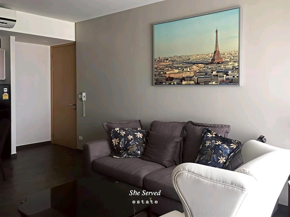 ให้เช่าคอนโดสุขุมวิท อโศก ทองหล่อ : ◈ The Lofts Ekkamai ◈ For Rent • Modern Loft Style • Fully Furnished • 2 Bedrooms • 1 Bathroom • Size: 60 Sq.m