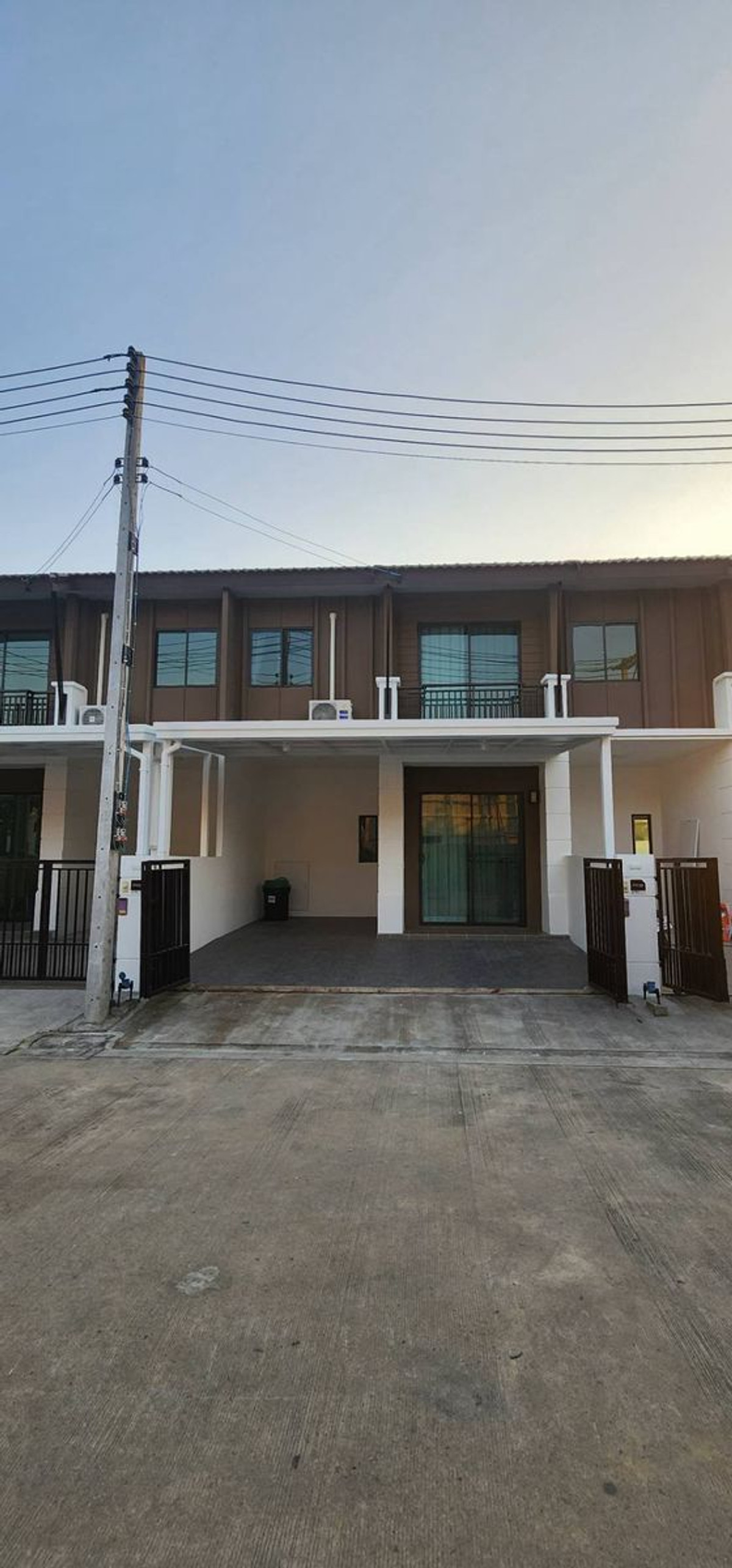 ให้เช่าทาวน์โฮมเชียงใหม่ : 🏡✨ ปล่อยเช่าทาวน์โฮม ปรับลดราคาเหลือเพียง 17,000 บาท/เดือน 📍 โครงการพฤกษาวิลล์ 120 แม่เหียะ เชียงใหม่