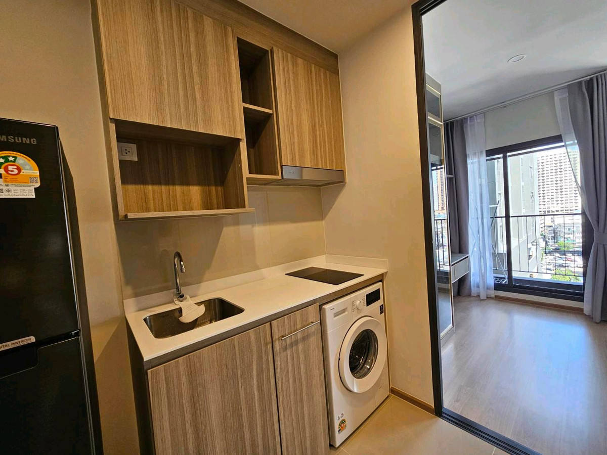 For RentCondoKhlongtoei, Kluaynamthai : [For Rent] Life Rama 4-Asoke | Near MRT Queen Sirikit (600m), Med Park, FYI Center | North Facing & Unblocked View 