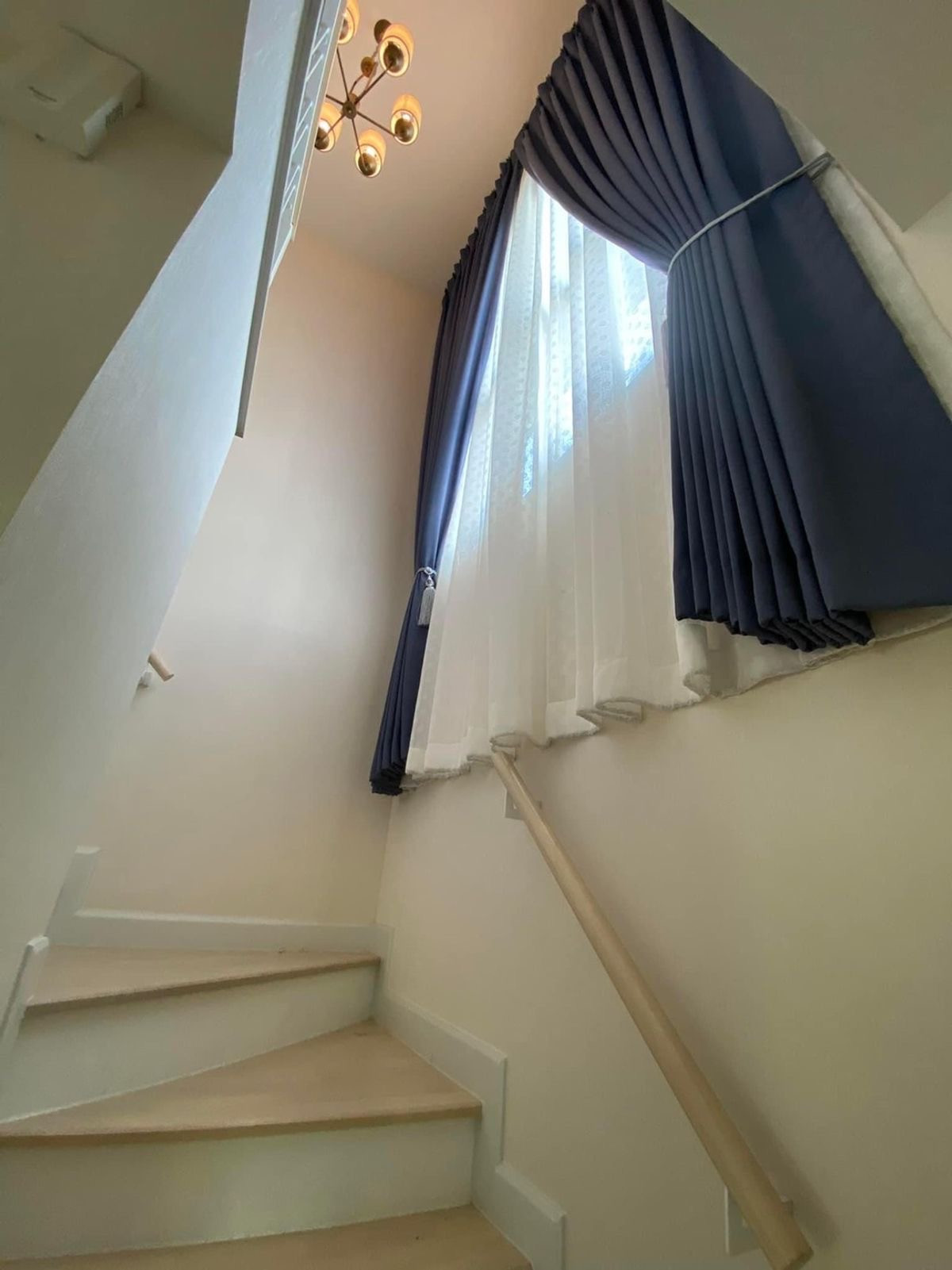 For RentHouseNawamin, Ramindra : Single house for rent, Perfect Place, Ramintra-Wongwaen (Chatu Chot), beautiful built-ins, close to the expressway and Fashion Island mall.