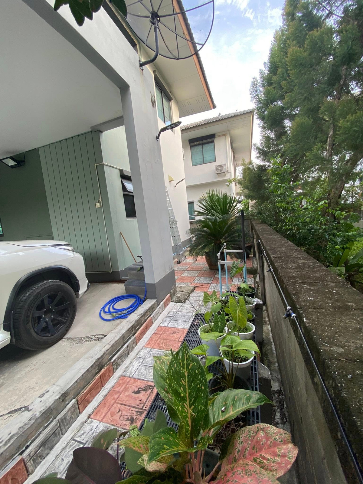 For RentHouseLadkrabang, Suwannaphum Airport : Golden Village Bangna - Kingkaew / 3 Bedrooms (FOR RENT) POON155