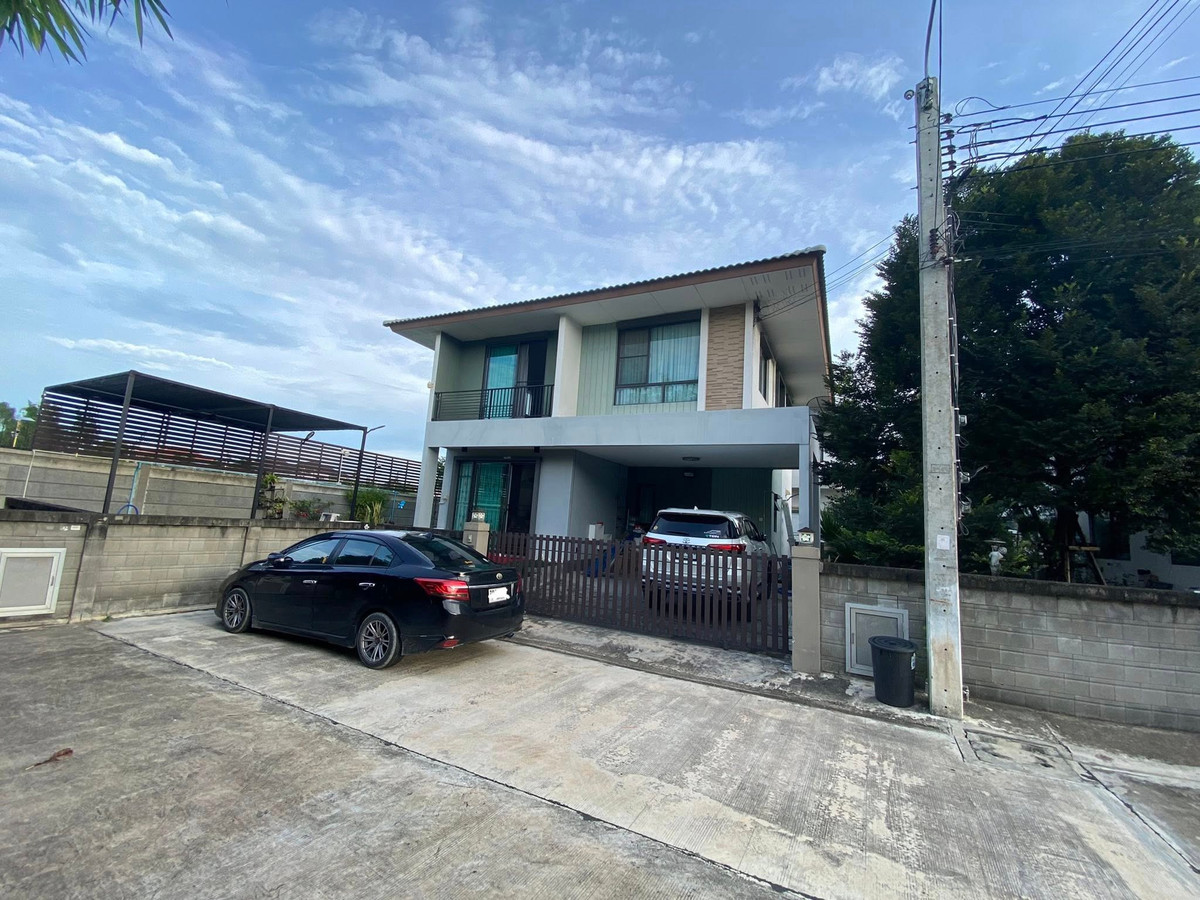 For RentHouseLadkrabang, Suwannaphum Airport : Golden Village Bangna - Kingkaew / 3 Bedrooms (FOR RENT) POON155